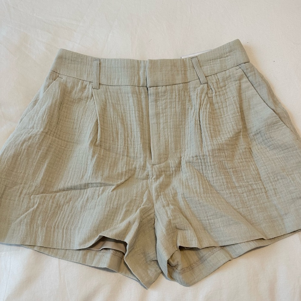 BRAND NEW! Nine West High Rise Short